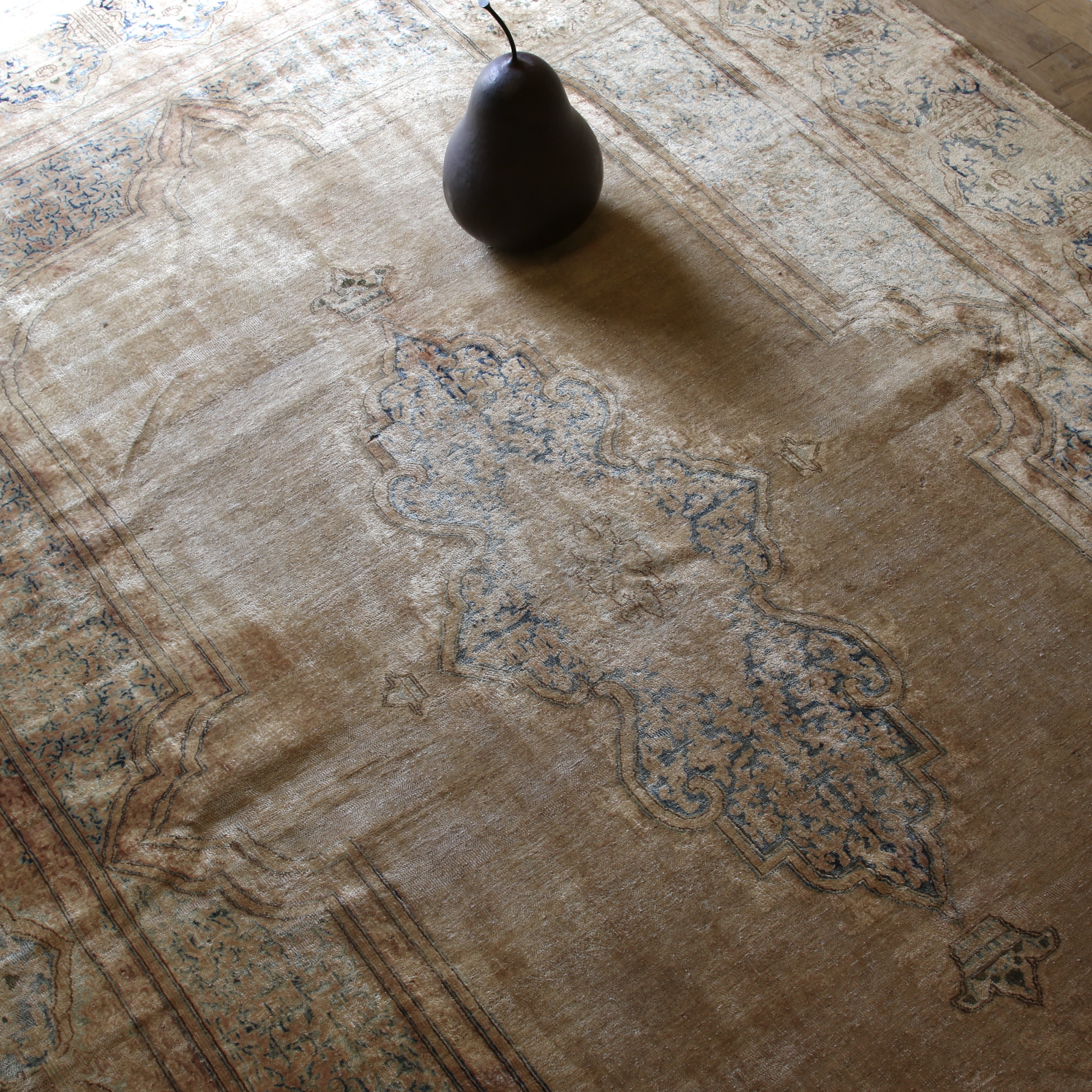 Kerman Rug / Golden Horse